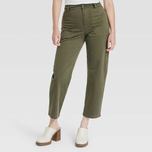 Universal Thread Women's High-Rise Barrel Leg Cropped Pants Size 4 Green